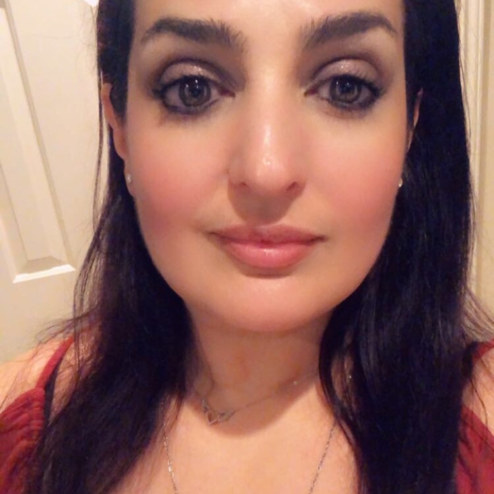 Meet your Posher, Carla